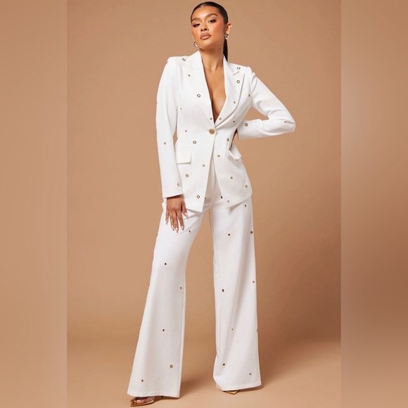 blazer - Picture 2 of 4